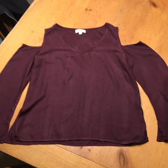 Cloth & Stone Cold Shoulder Top - Picture 4 of 6